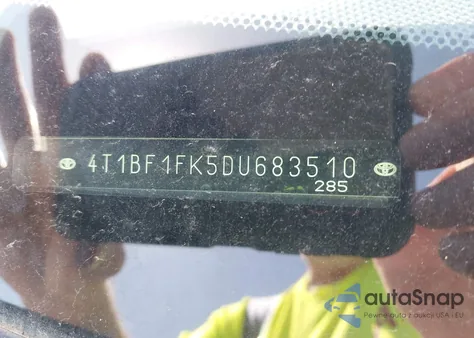 2013 Toyota Camry Se z USA, uszkodzony, nr VIN 4T1BF1FK5DU683510